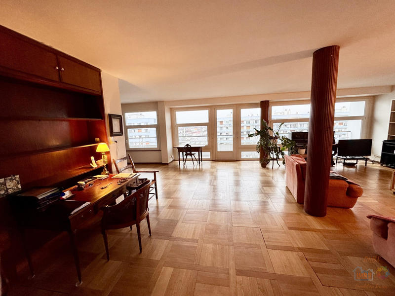 Appartement - 226 m² - 7 pièces