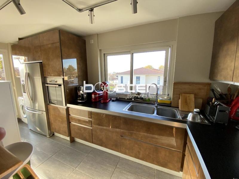 Appartement ancien - 98 m² - 4 pièces