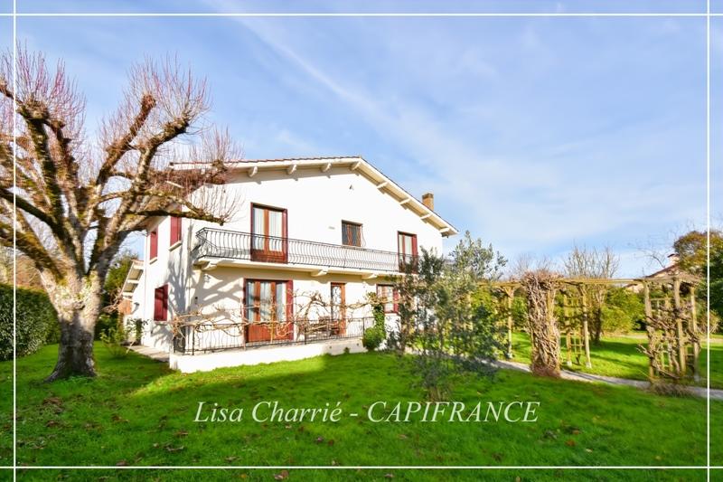 Maison - 170 m² - 6 pièces