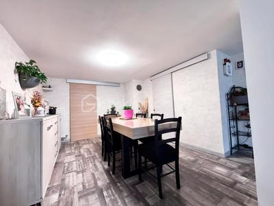 Maison de ville - 121 m² - 7 pièces