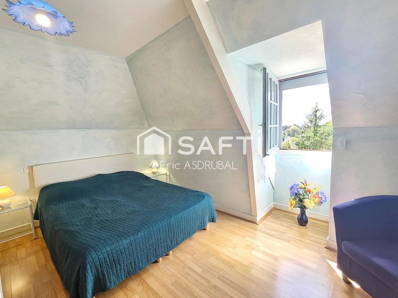 Maison - 200 m² - 6 pièces