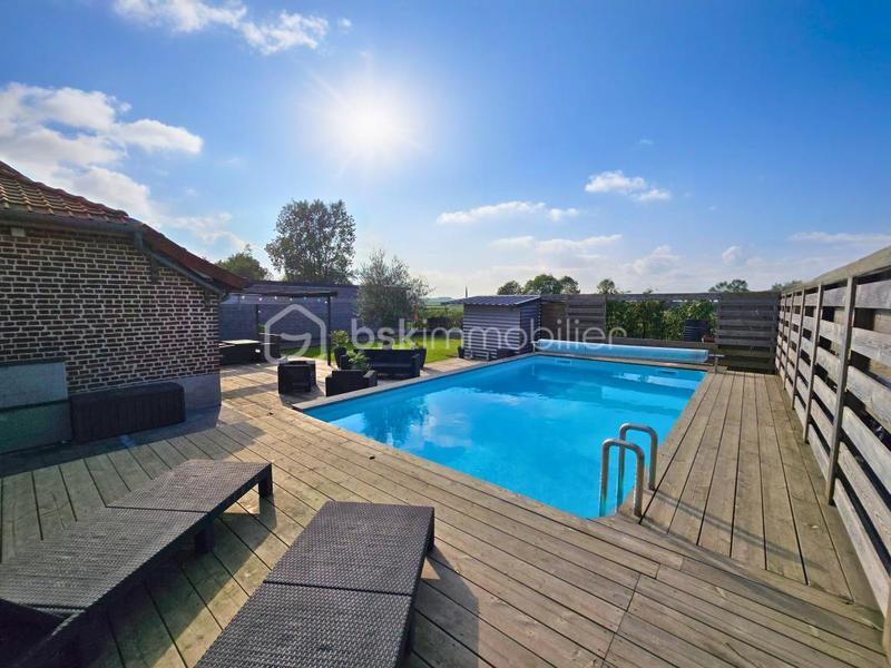 Propriété - 260 m² - 10 pièces