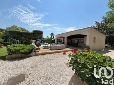 Maison - 273 m² - 8 pièces