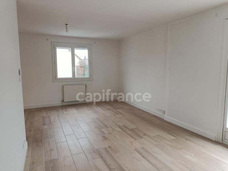Maison - 93 m² - 4 pièces