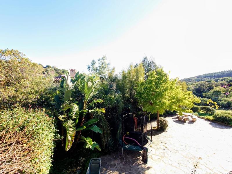 Maison jumelée - 92 m² - 3 pièces