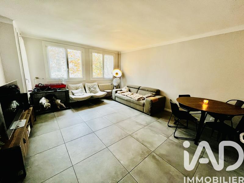 Appartement - 86 m² - 4 pièces