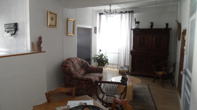 Maison - 200 m² - 8 pièces