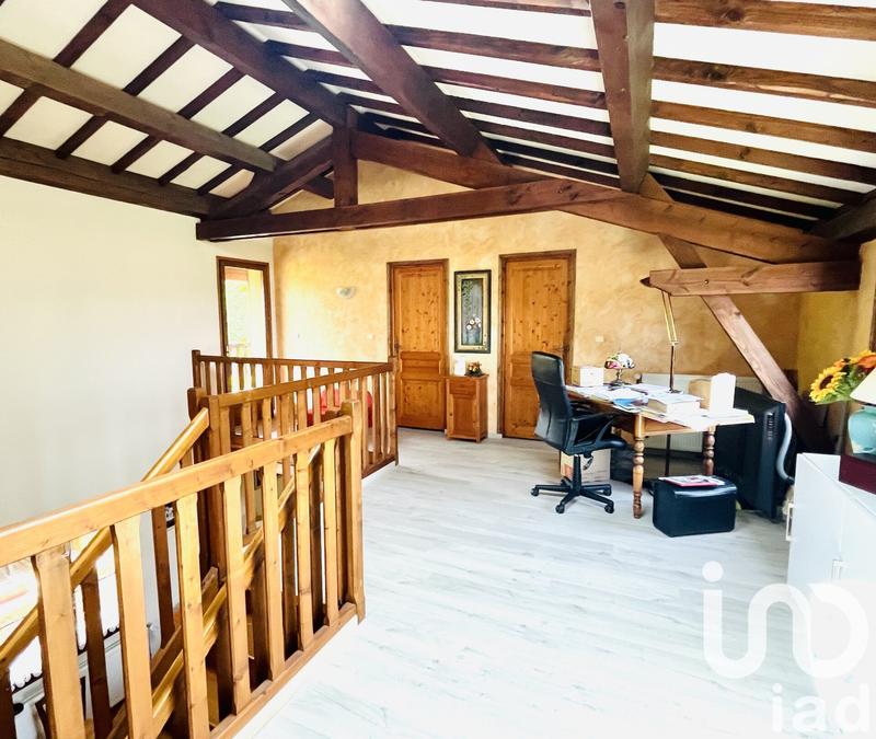 Maison - 275 m² - 8 pièces