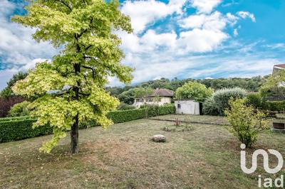 Maison - 99 m² - 4 pièces