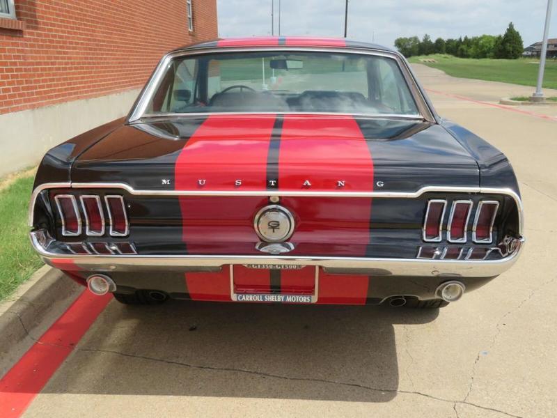 Ford Mustang coupé V8