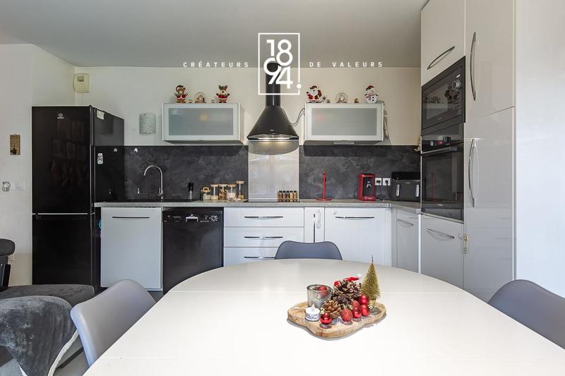 Appartement - 65 m² - 3 pièces