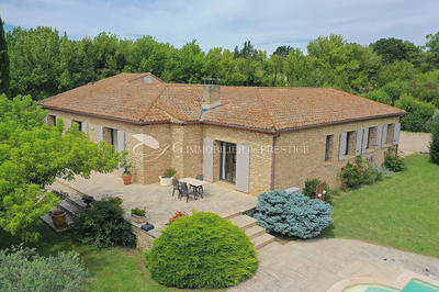 Villa - 230 m² - 5 pièces