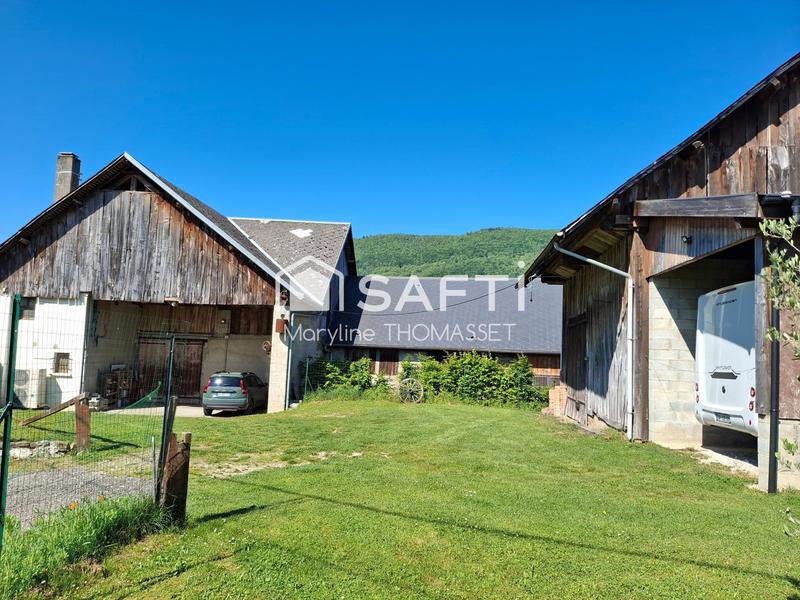 Maison - 260 m² - 4 pièces