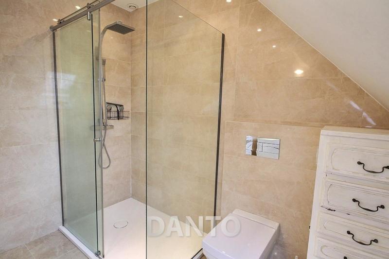 Maison traditionnelle - 127 m² - 6 pièces