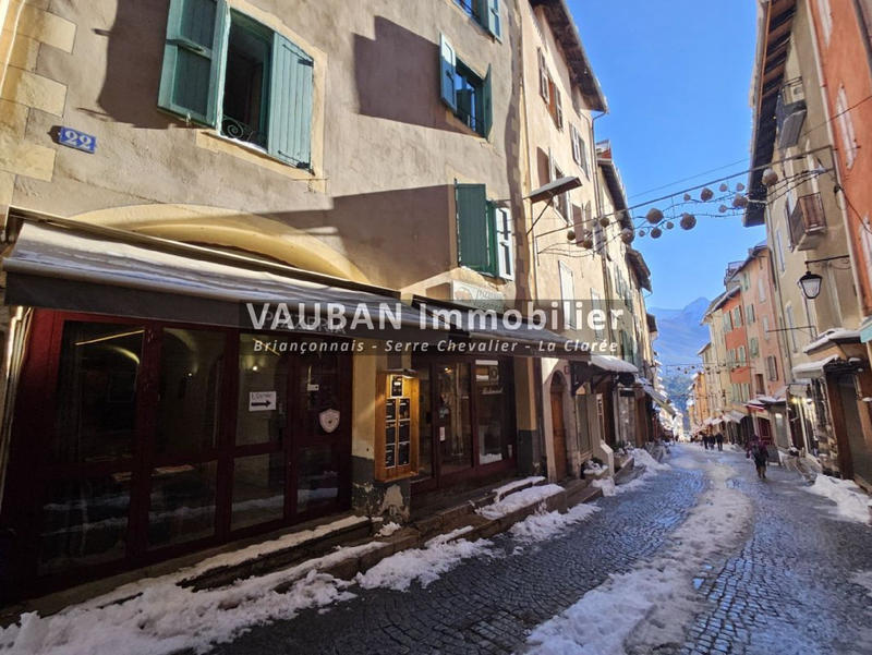 Fonds de commerce - Magasins - 102 m²