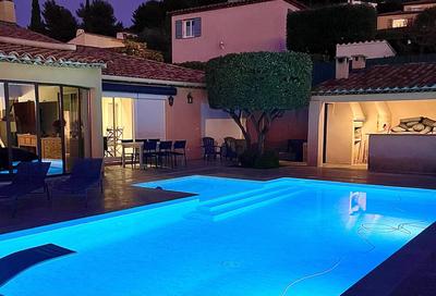 Maison - 211 m² - 8 pièces