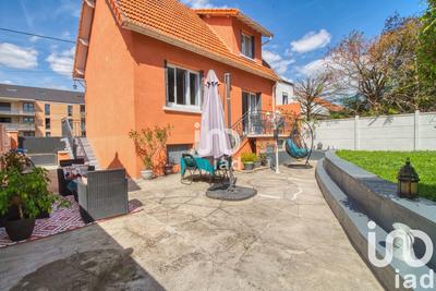 Maison - 92 m² - 4 pièces