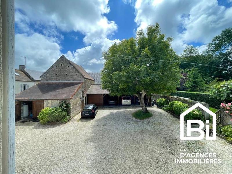 Maison - 220 m² - 9 pièces