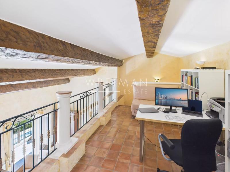 Villa - 176 m² - 6 pièces