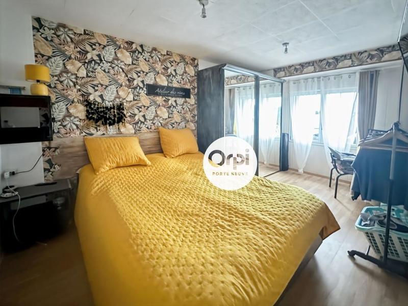 Maison - 141 m² - 5 pièces