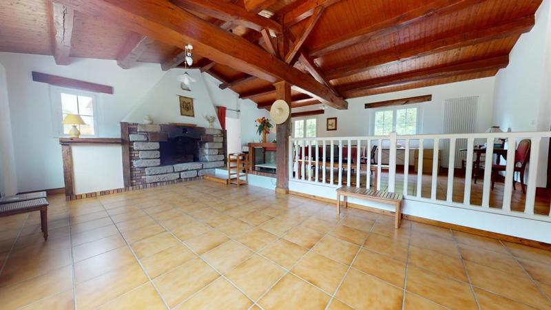 Pavillon - 262 m² - 7 pièces