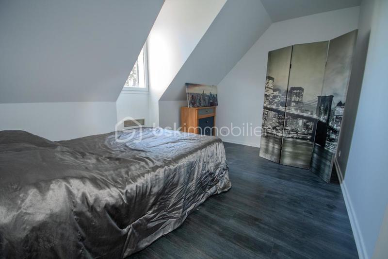 Maison - 193 m² - 8 pièces