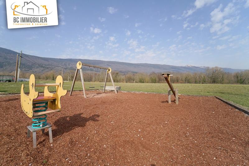 Maison - 104 m² - 5 pièces