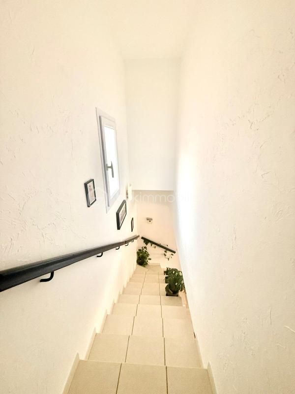 Villa - 100 m² - 5 pièces