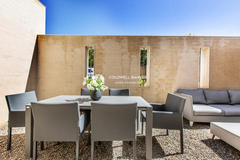 Villa - 192 m² - 9 pièces