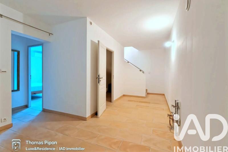 Maison - 165 m² - 8 pièces