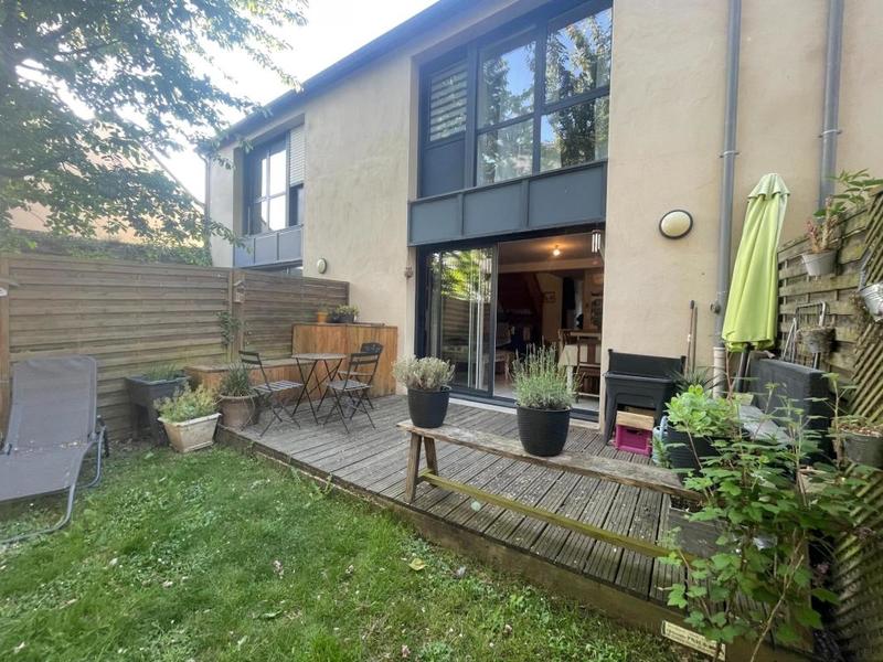 Maison - 85 m² - 4 pièces