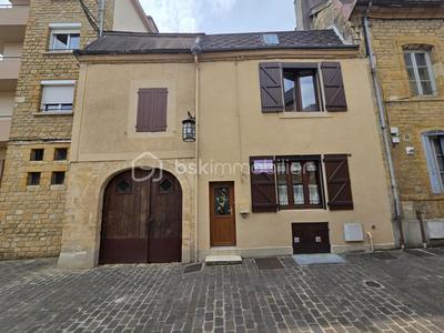 Maison - 94 m² - 3 pièces