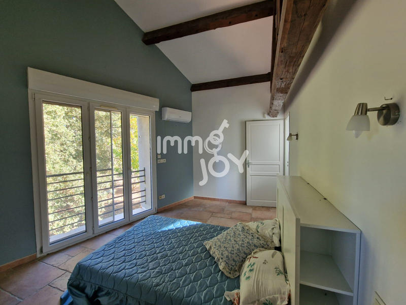 Maison - 206 m² - 6 pièces