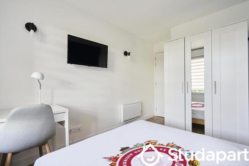 Chambre - 11 m² - 1 pièce