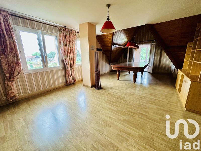 Maison - 209 m² - 8 pièces