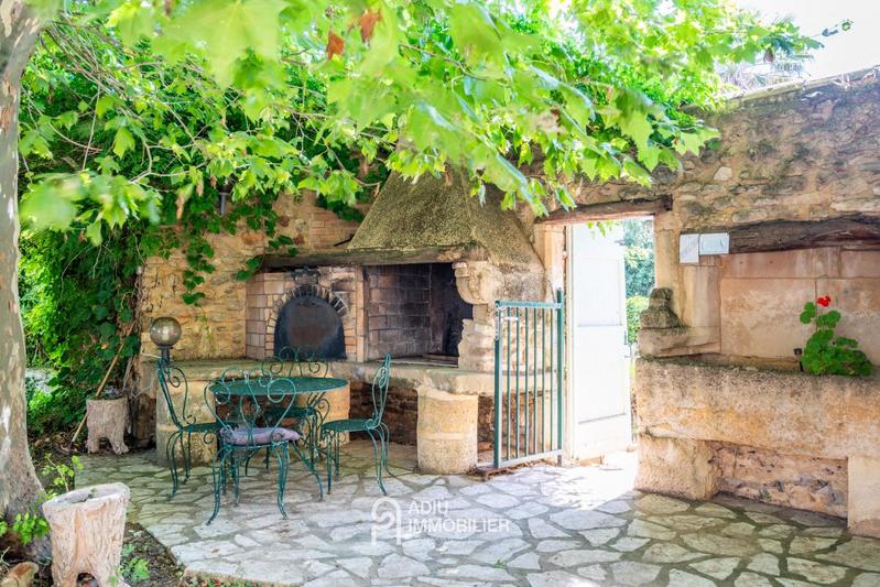 Mas - 635 m² - 20 pièces