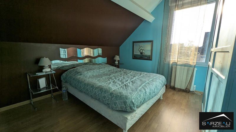 Maison - 188 m² - 10 pièces