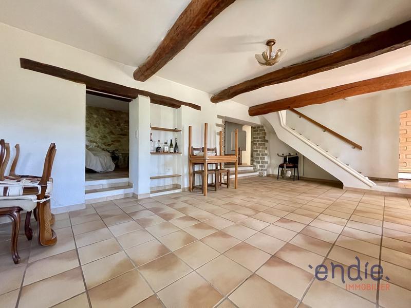 Maison - 180 m² - 5 pièces