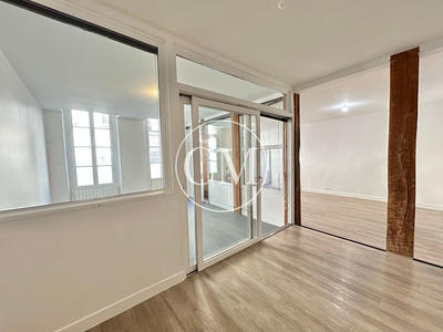 Local commercial - 136 m² - 7 pièces