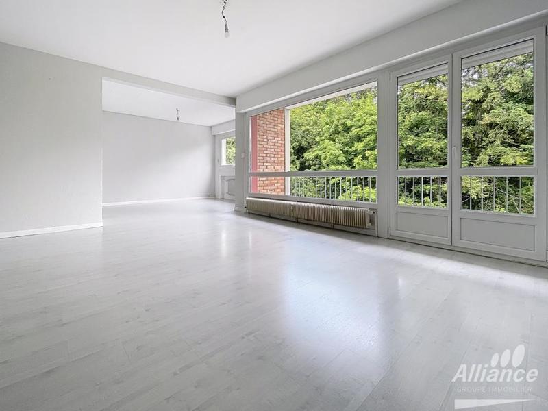 Appartement - 93 m² - 5 pièces