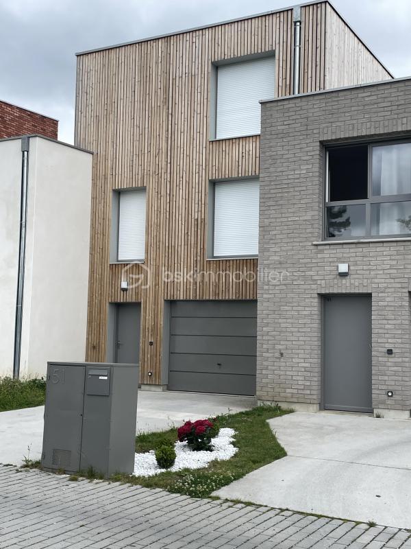 Maison - 112 m² - 5 pièces