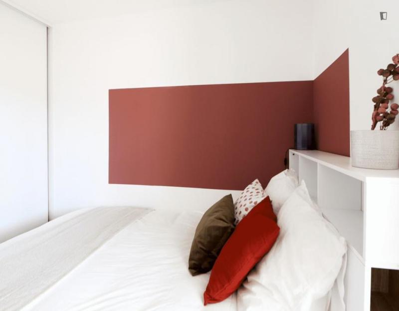 Chambre - 10 m² - 5 pièces