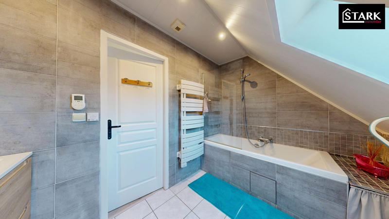 Maison - 115 m² - 5 pièces