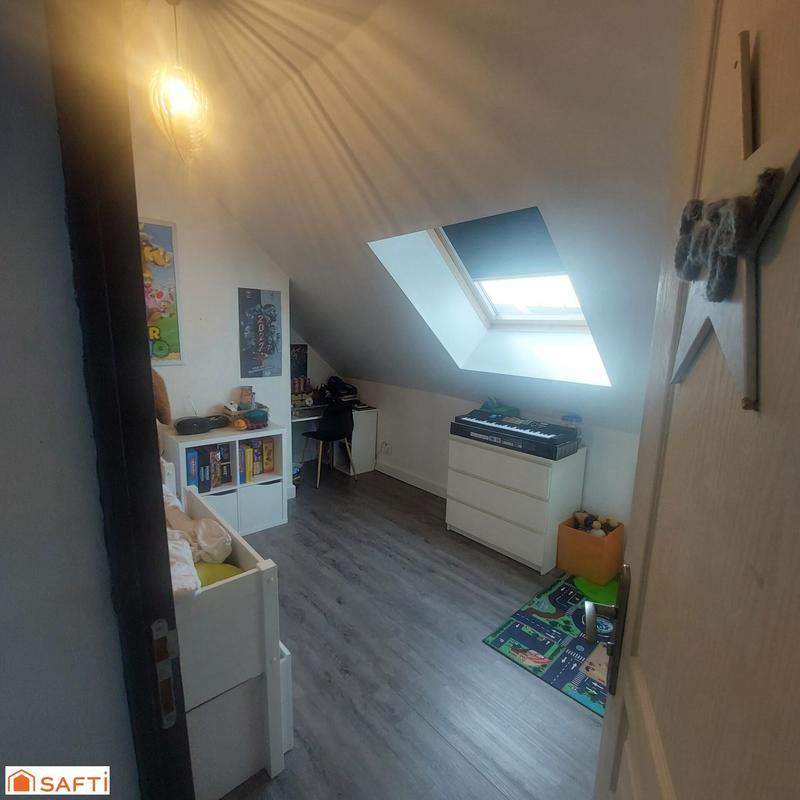 Maison - 101 m² - 5 pièces