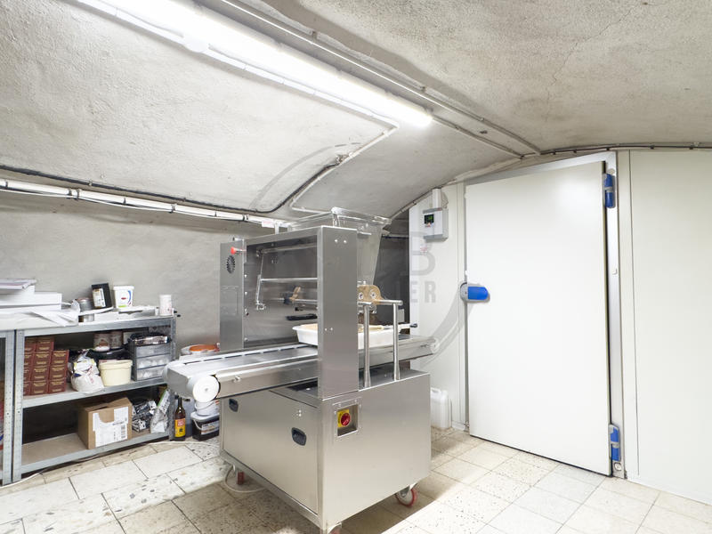 Fonds de commerce - Magasins - 350 m²