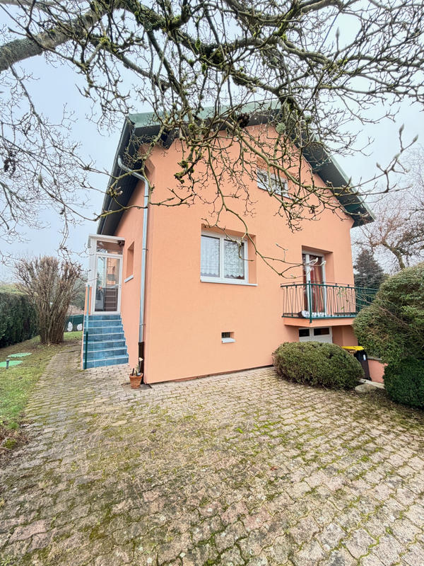 Maison - 140 m² - 8 pièces