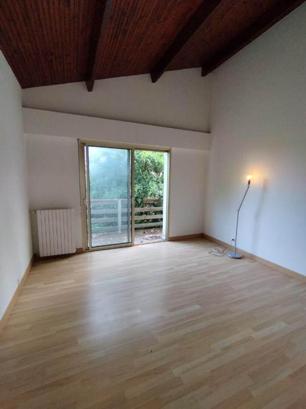 Maison - 228 m² - 6 pièces