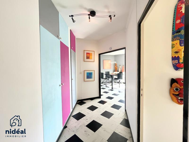 Appartement - 80 m² - 4 pièces