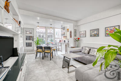 Maison - 99 m² - 5 pièces