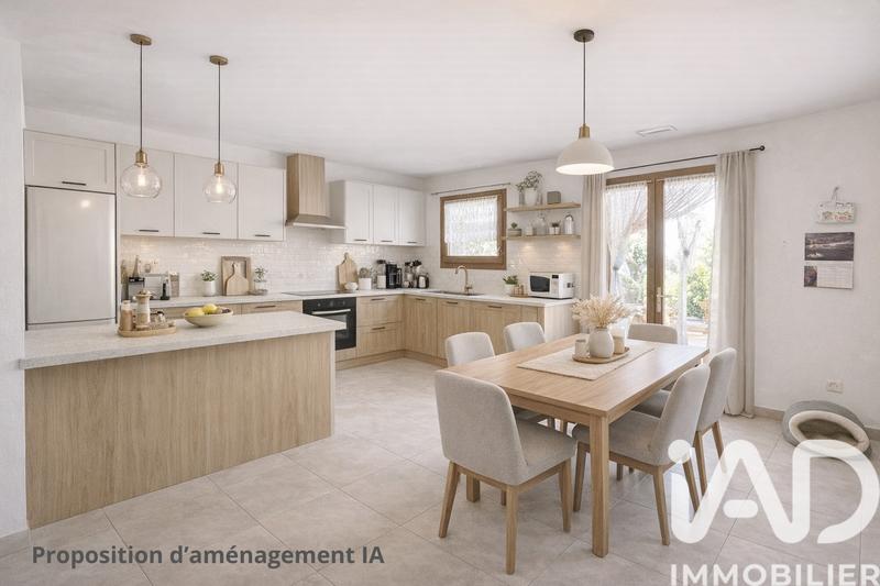 Maison - 230 m² - 9 pièces